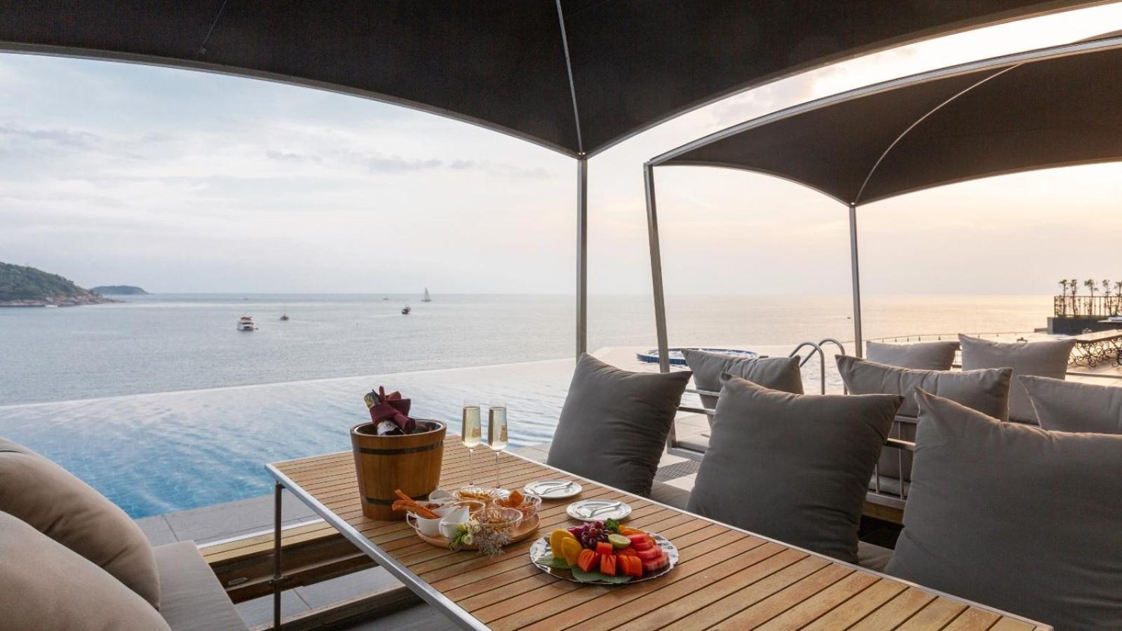 Villa Thousand Cliffs Nai Harn ภายนอก รูปภาพ